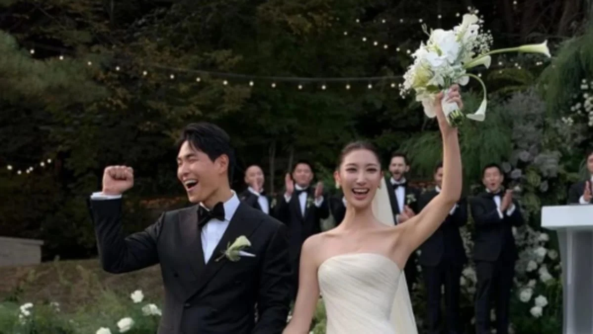 EJAE and Sam Kim Exchange Vows in Seoul: A Blend of Modern Couture and Korean Tradition